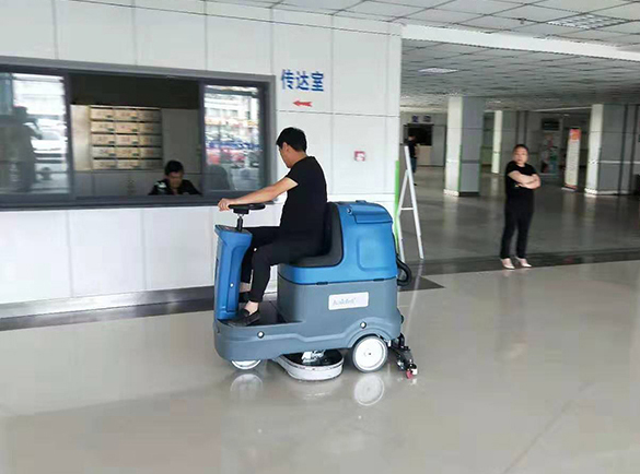 駕駛式麻豆强奸电影大全醫院清潔