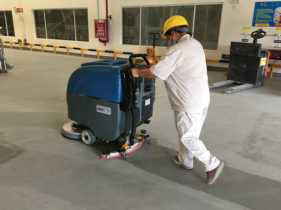 重慶麻豆强奸电影大全在立邦工廠