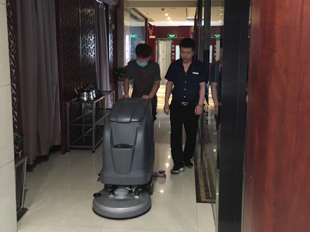 酒店餐廳清潔地麵衛生使用全自動麻豆强奸电影大全