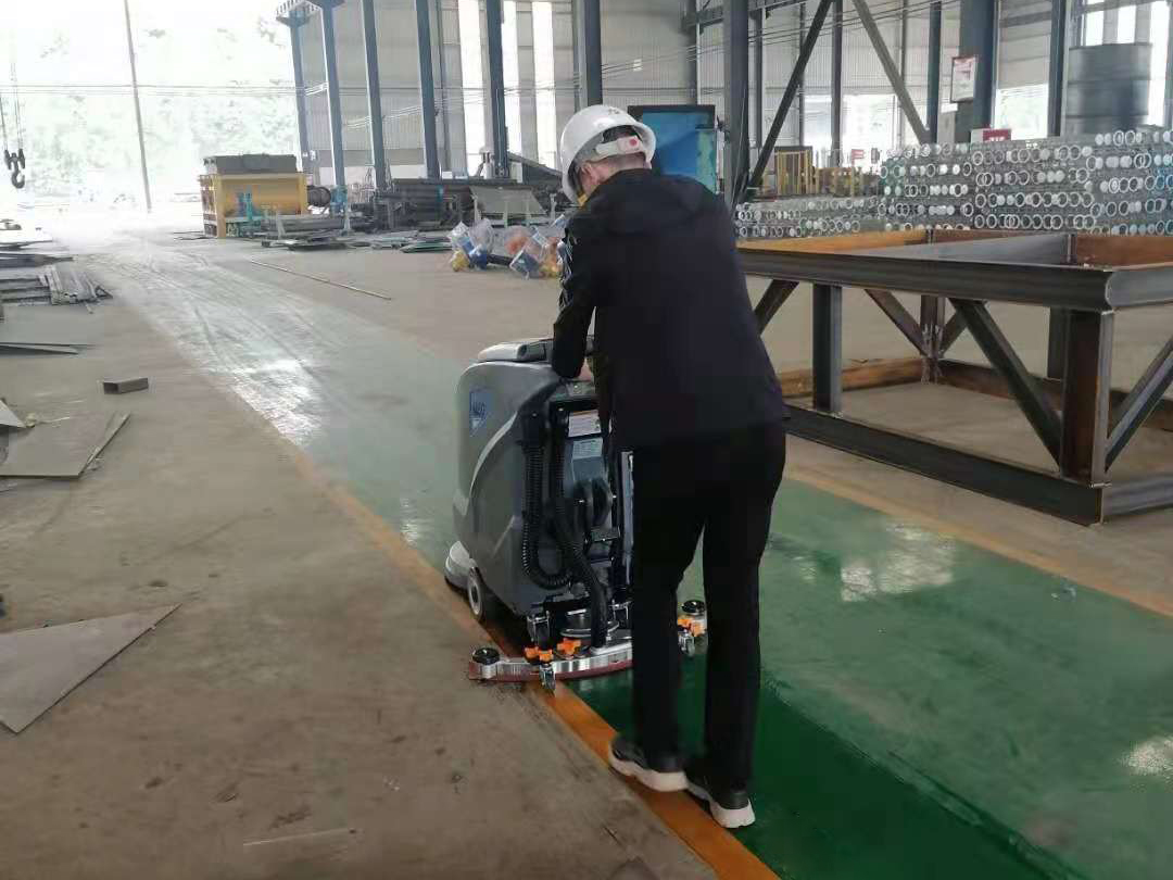 大型工廠車間地麵清潔使用麻豆强奸电影大全