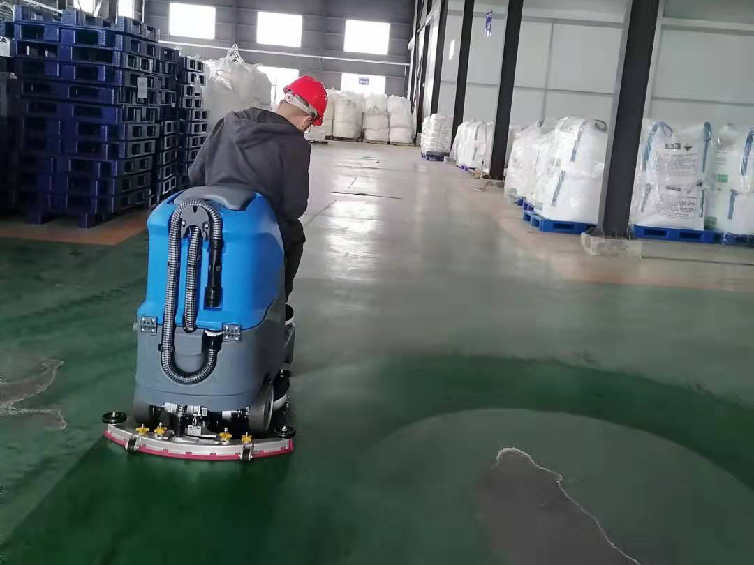 車間保潔洗地車